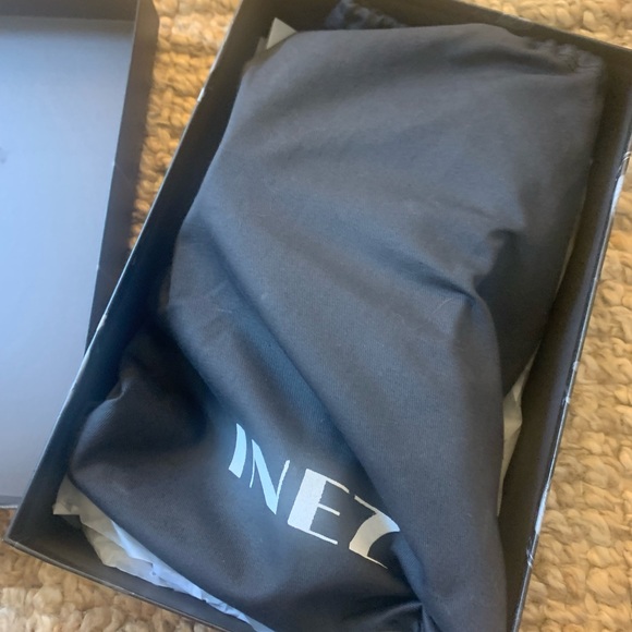Gorgeous Inez “Alta” 3.5” heels. Practically new. Original packaging. - Picture 6 of 6
